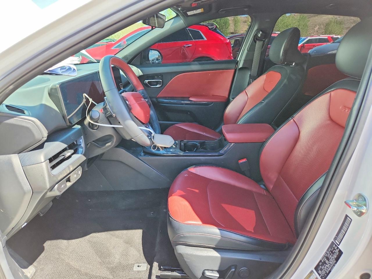 2025 KIA K4 GT LINE photo 7