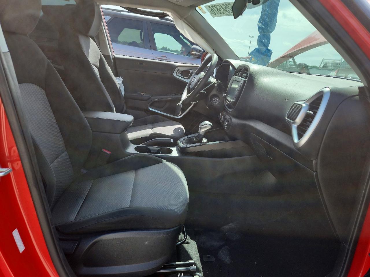2021 KIA SOUL LX photo 19