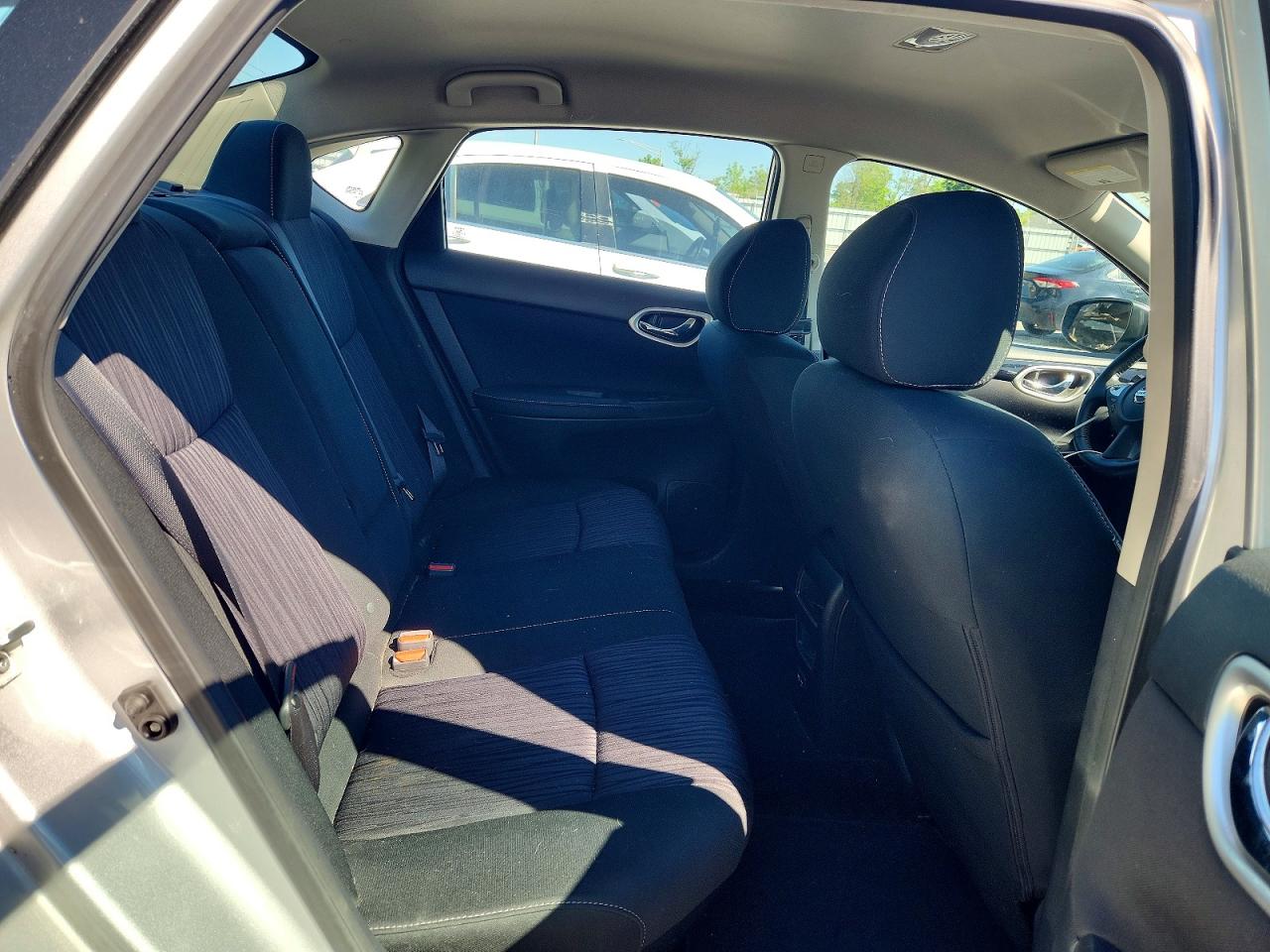2019 NISSAN SENTRA SV photo 19