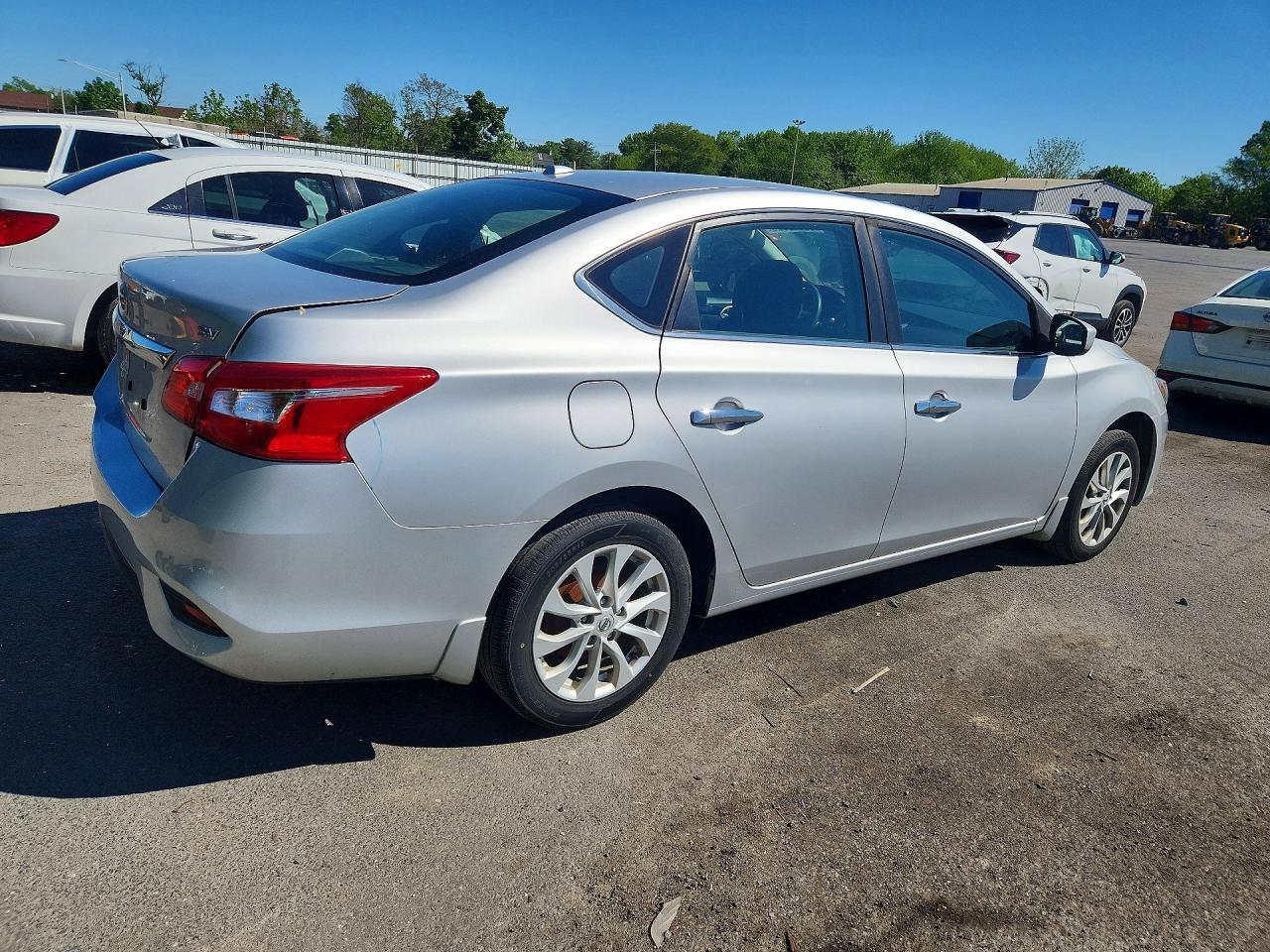 2019 NISSAN SENTRA SV photo 5
