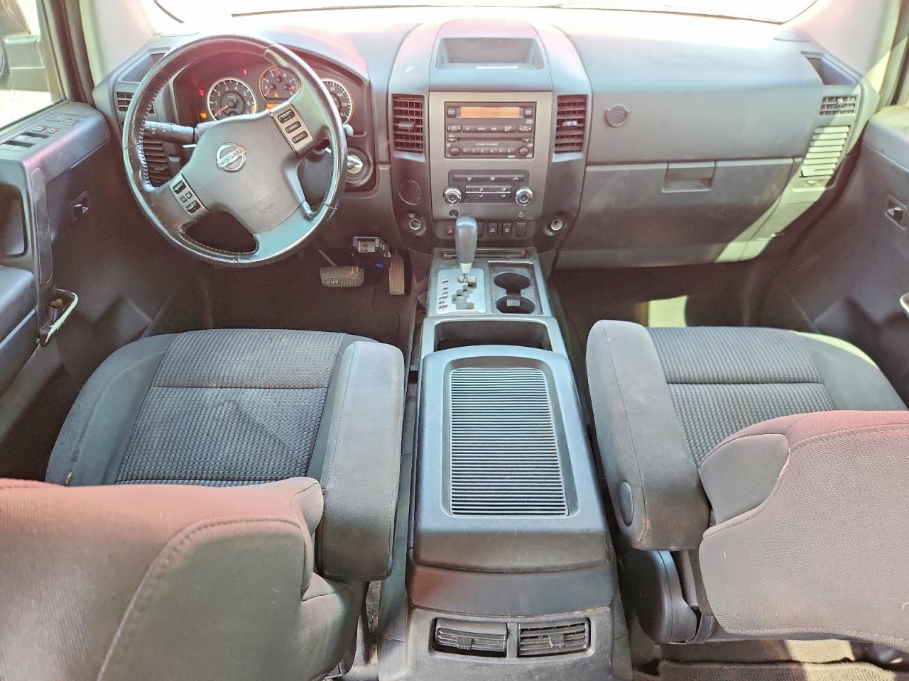 2011 NISSAN TITAN SV photo 15