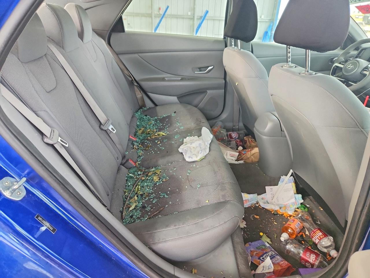 2023 HYUNDAI ELANTRA photo 10