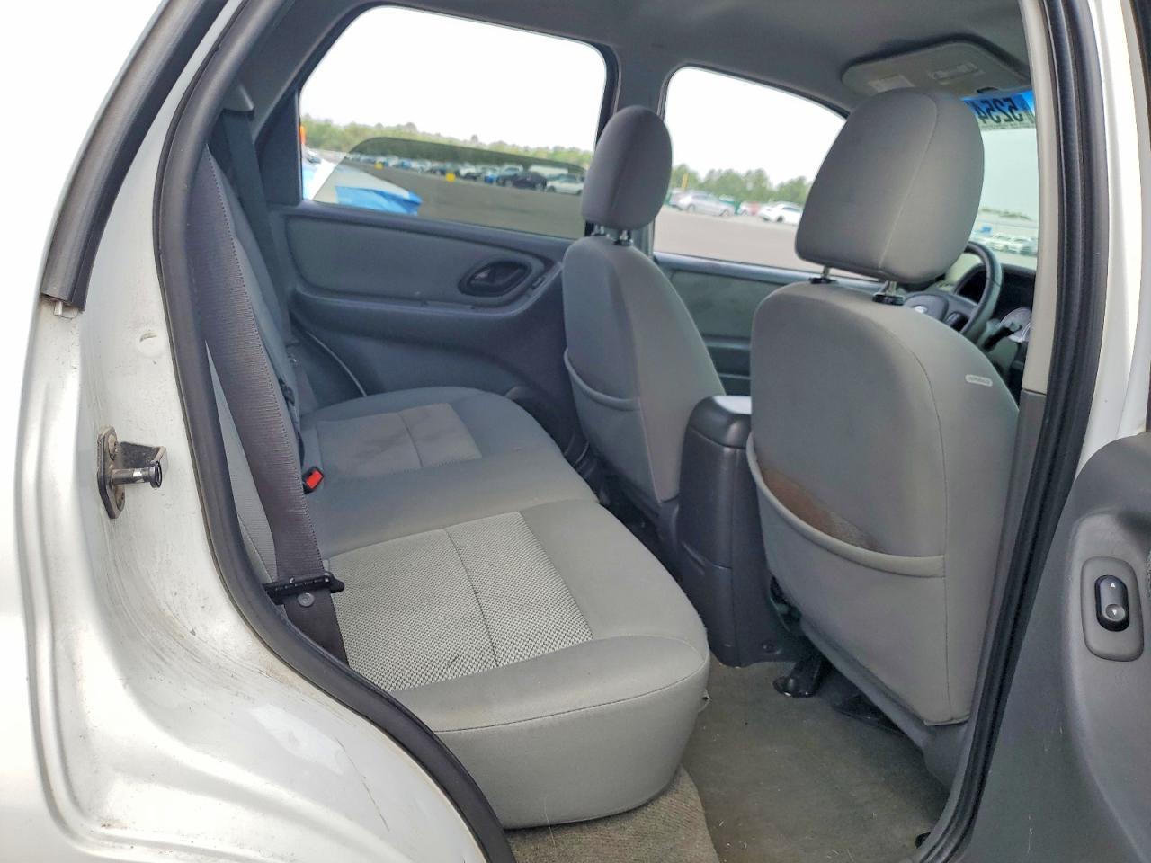 2005 FORD ESCAPE HEV photo 10