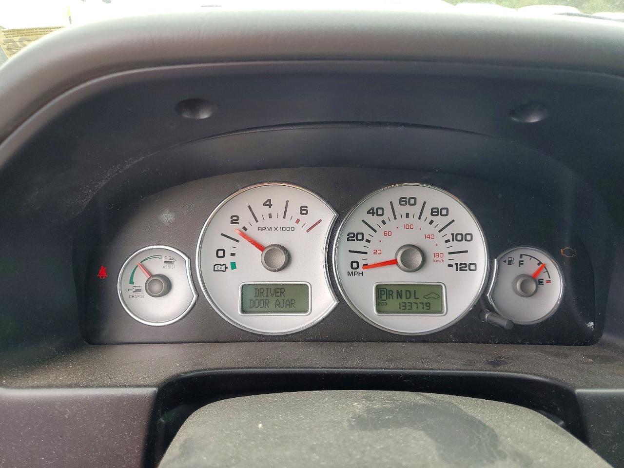 2005 FORD ESCAPE HEV photo 9