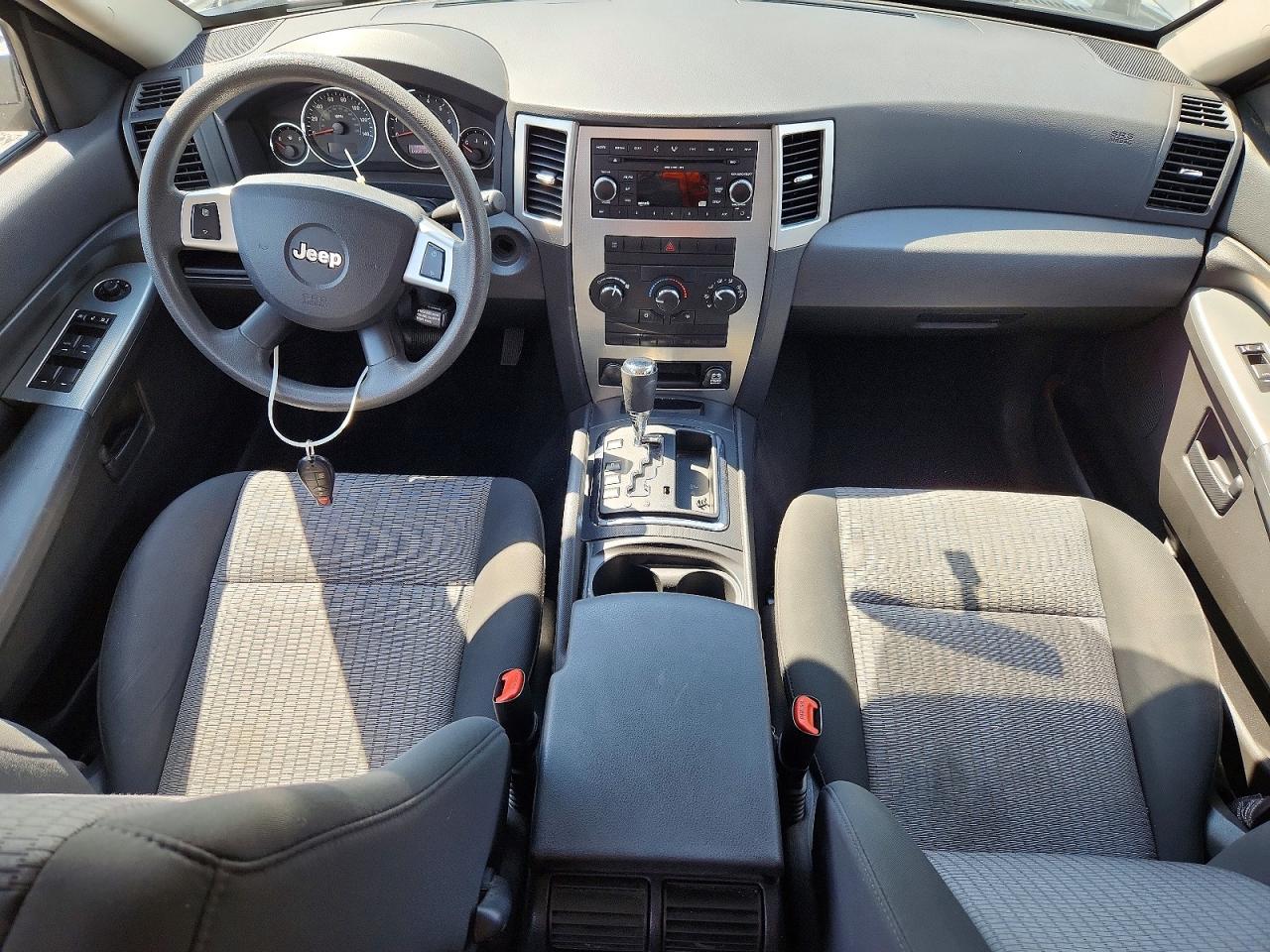 2008 JEEP GRAND CHEROKEE LAREDO photo 8