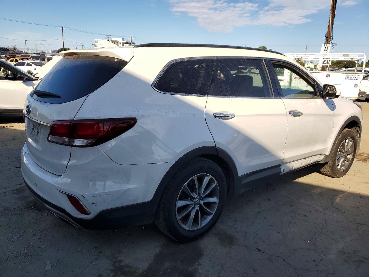 2019 HYUNDAI SANTA FE photo 3