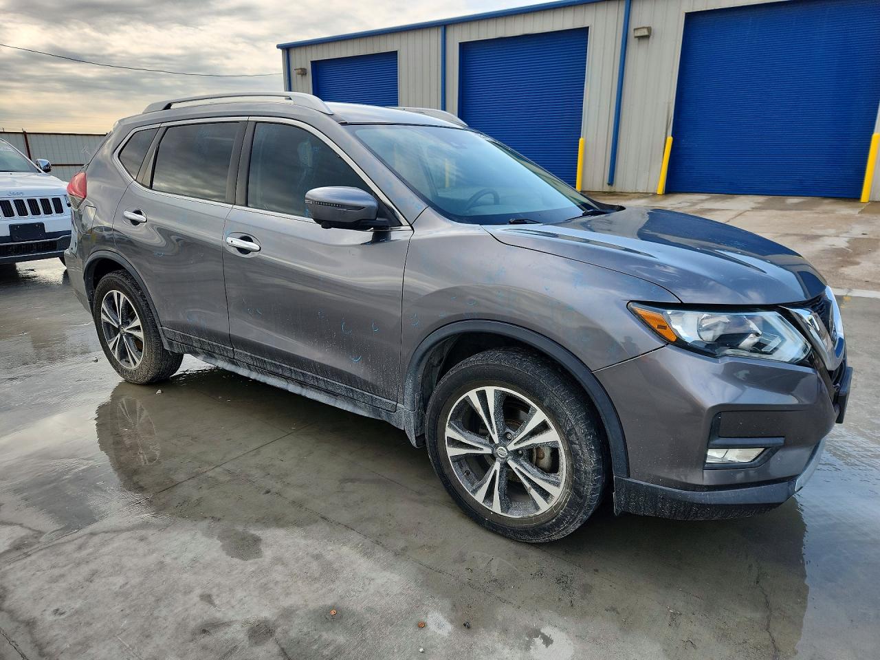 2019 NISSAN ROGUE SV photo 7