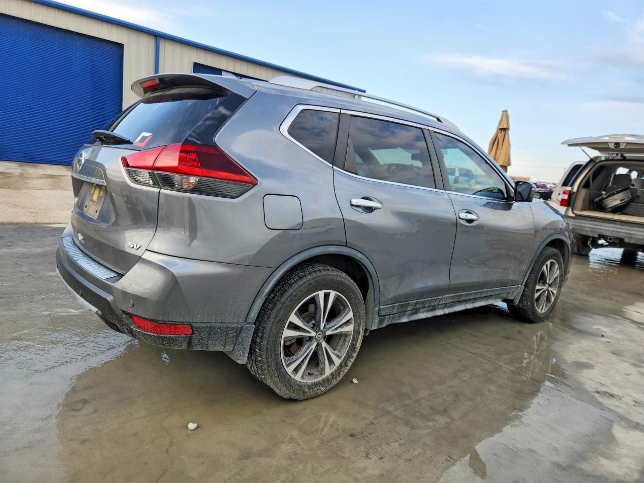 2019 NISSAN ROGUE SV photo 5