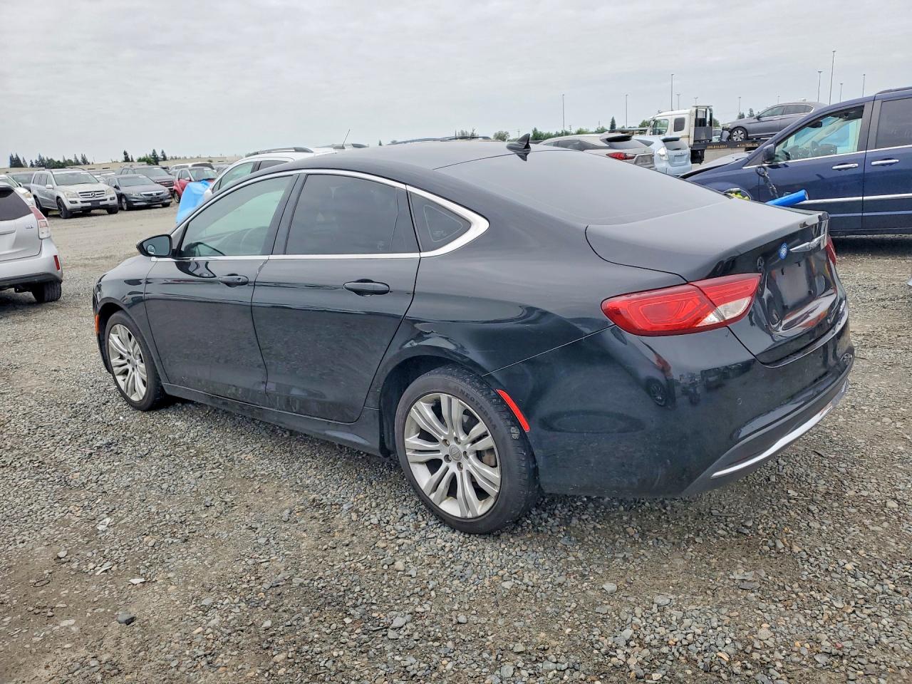 2015 CHRYSLER 200 LIMITED photo 3
