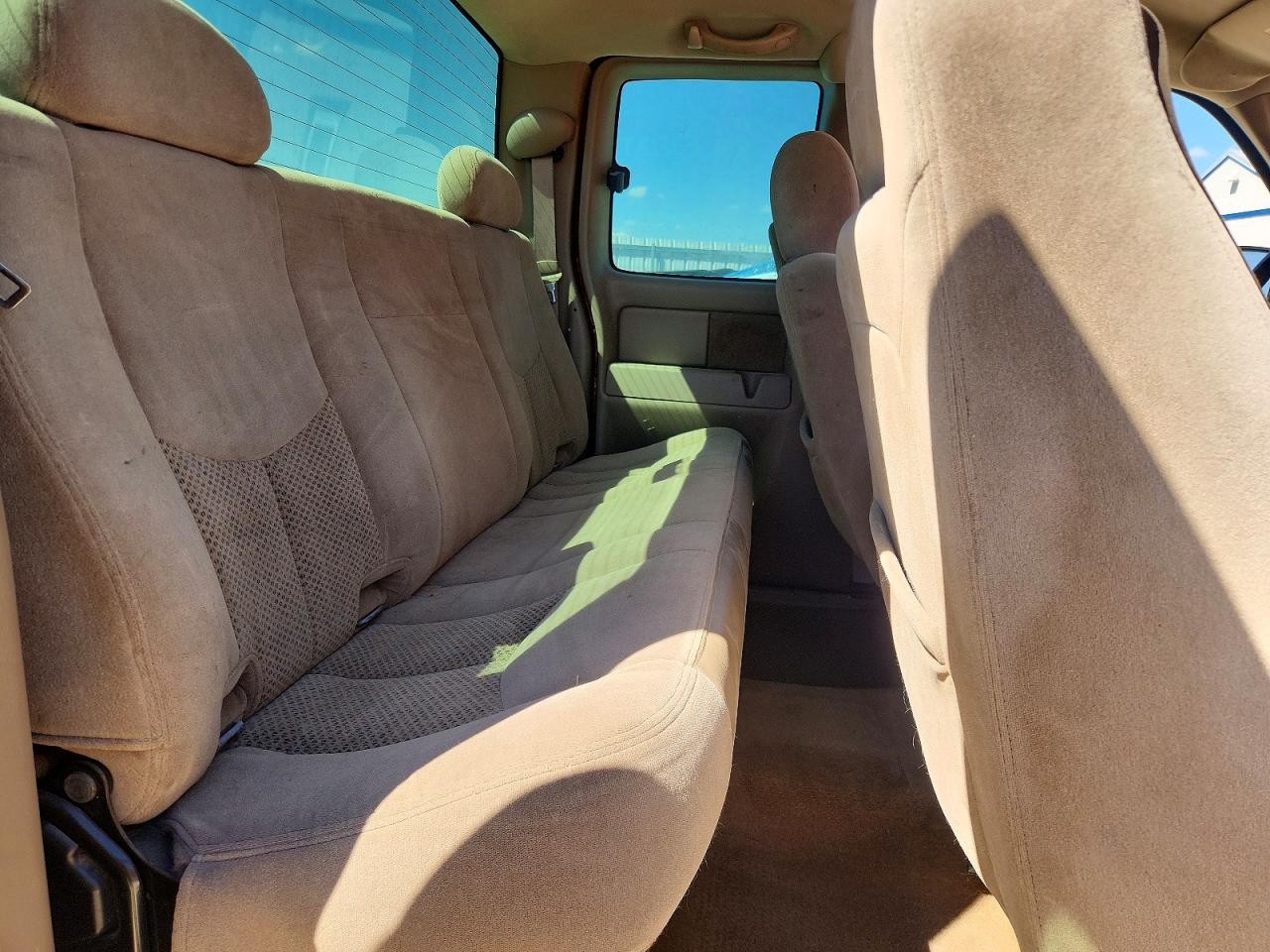 2005 CHEVROLET SILVERADO C1500 photo 28