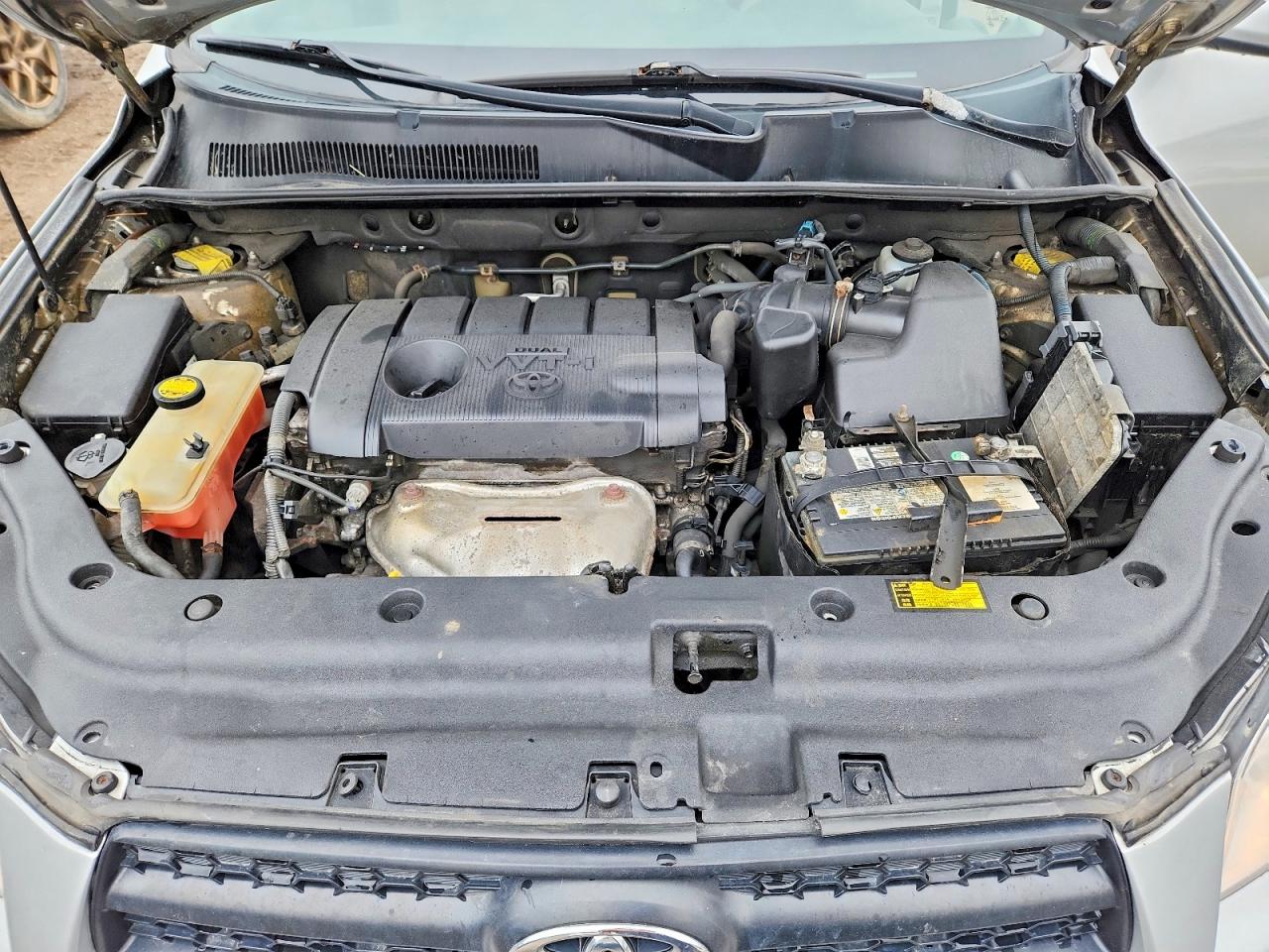2011 TOYOTA RAV4 photo 23
