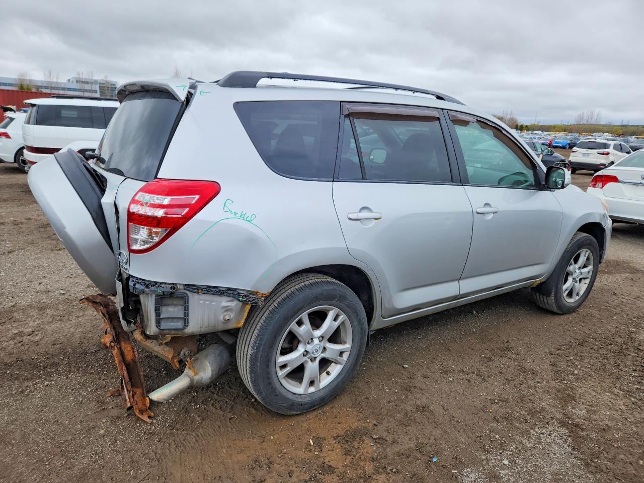 2011 TOYOTA RAV4 photo 5