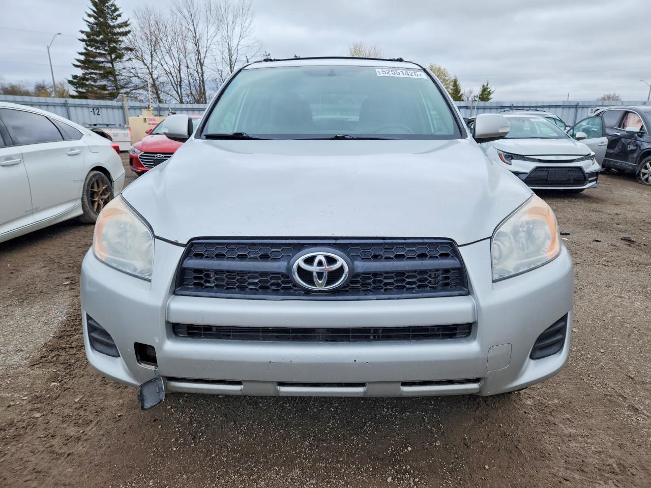 2011 TOYOTA RAV4 photo 9