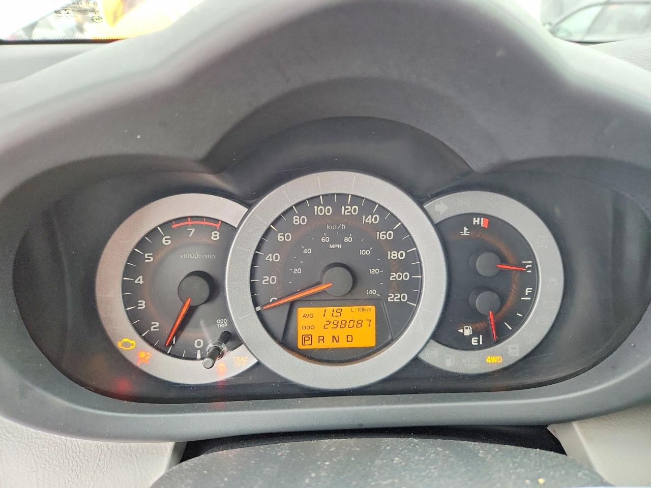 2011 TOYOTA RAV4 photo 17