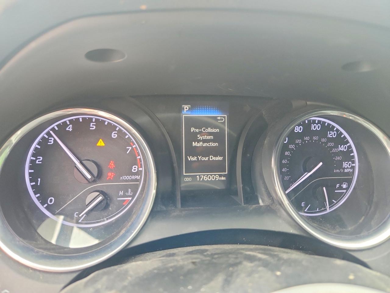 2020 TOYOTA CAMRY SE photo 17
