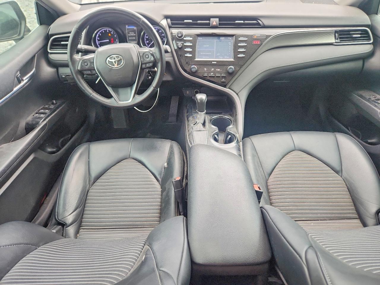 2020 TOYOTA CAMRY SE photo 15