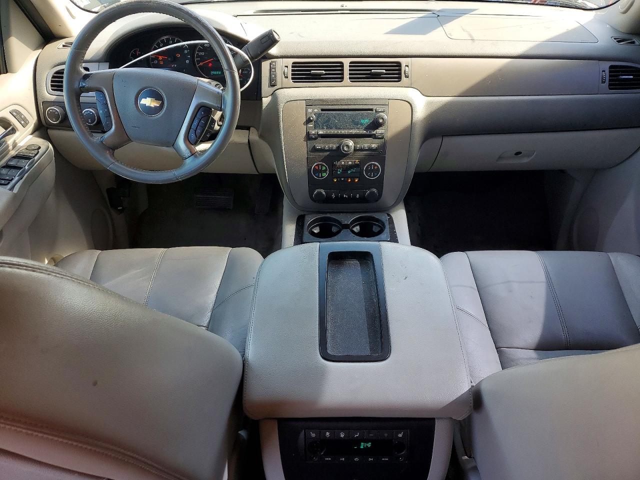 2012 CHEVROLET SUBURBAN K1500 LT photo 22