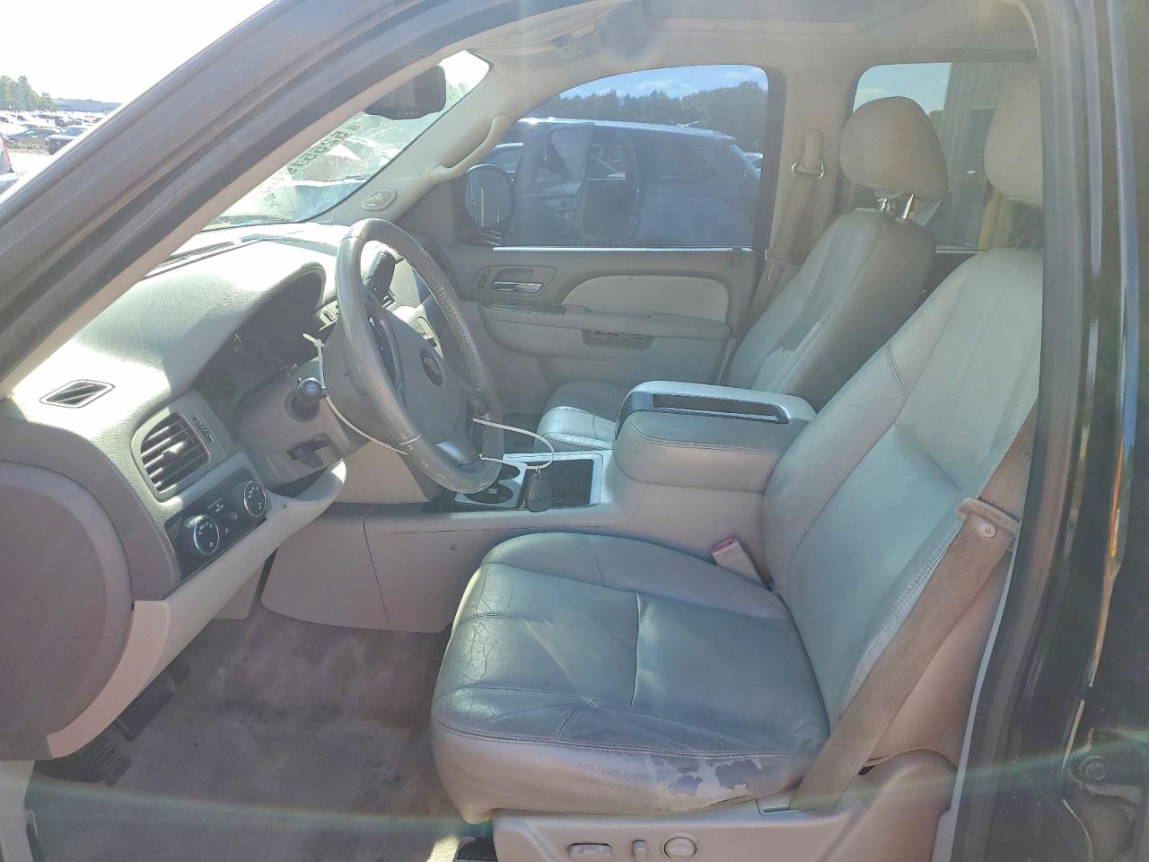 2012 CHEVROLET SUBURBAN K1500 LT photo 19