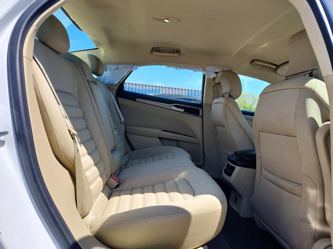 2013 FORD FUSION SE photo 10