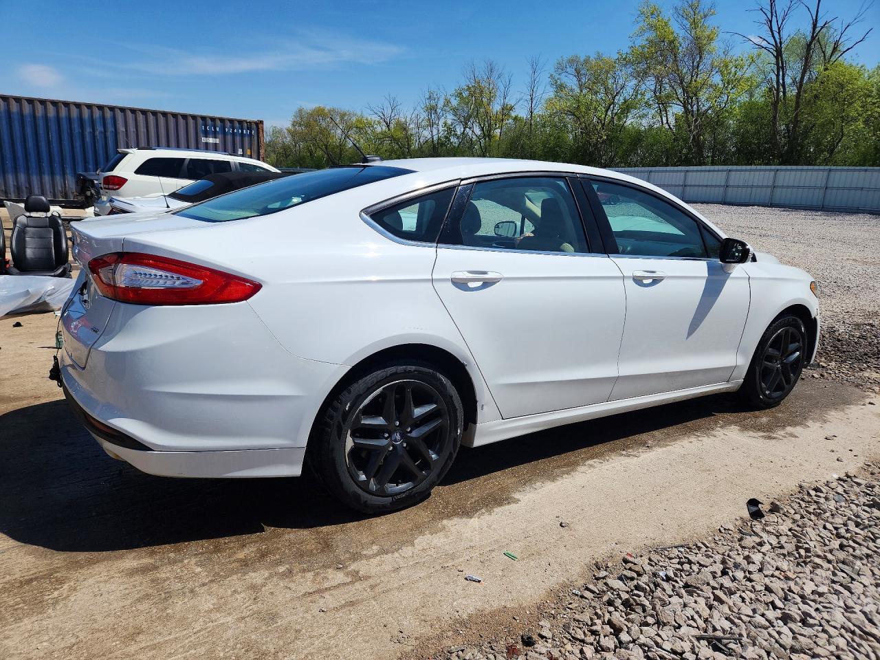 2013 FORD FUSION SE photo 3