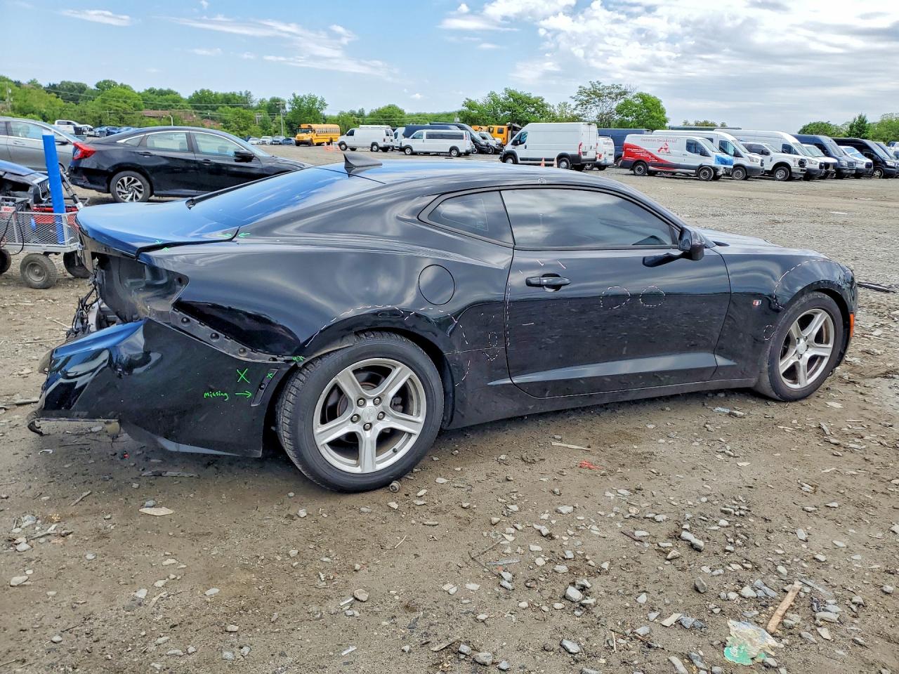 2017 CHEVROLET CAMARO LT photo 5