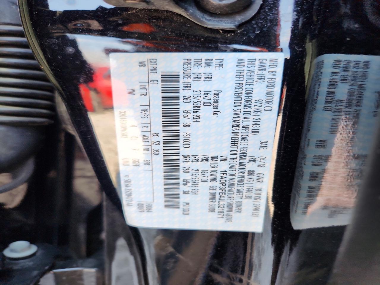 2018 FORD FOCUS SE photo 34