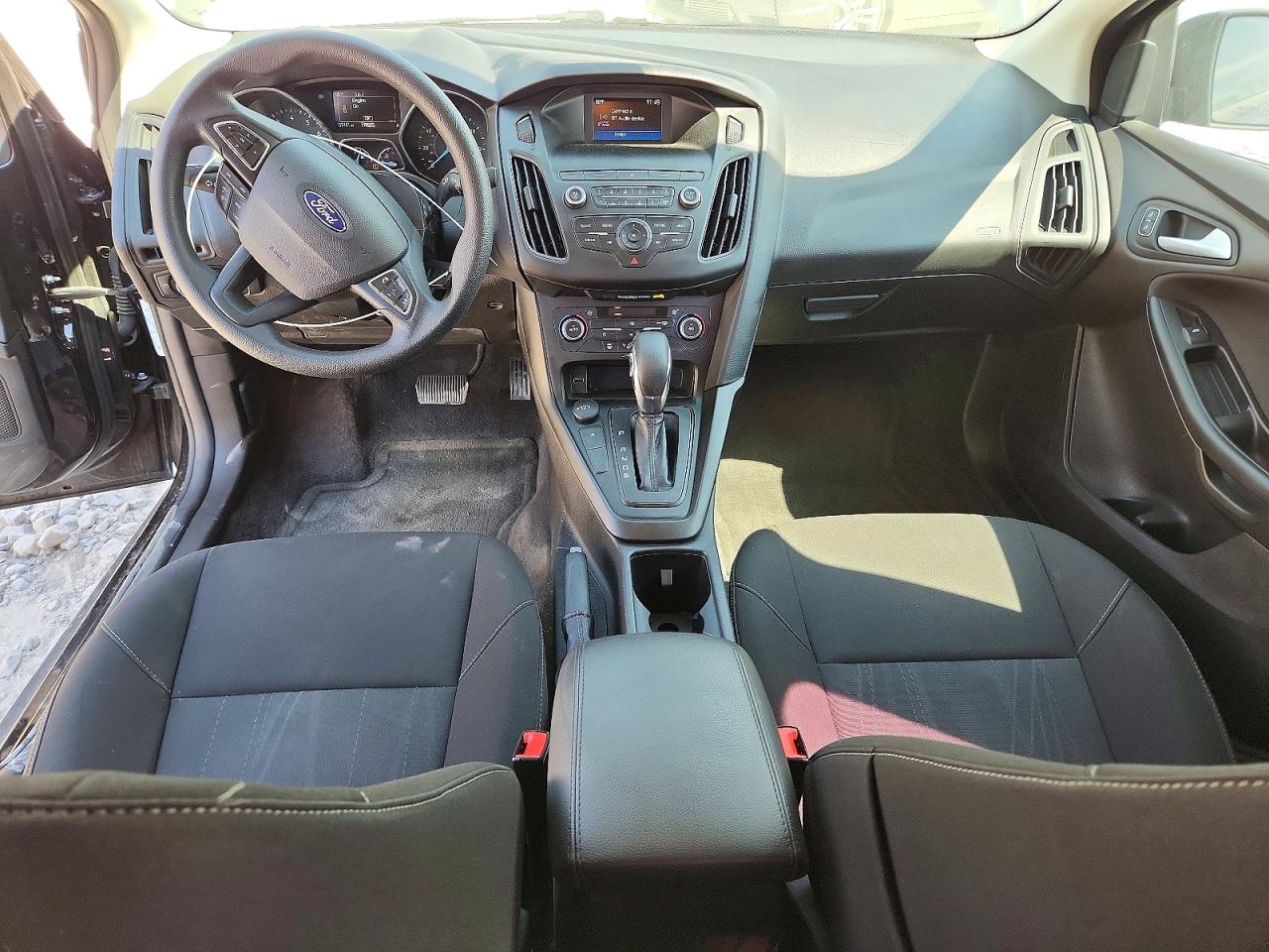 2018 FORD FOCUS SE photo 22