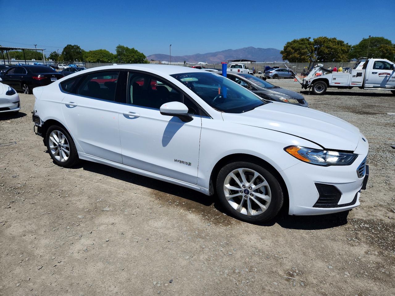 2019 FORD FUSION SE photo 7