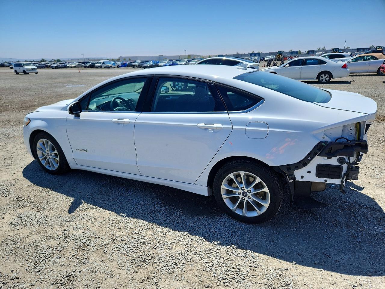2019 FORD FUSION SE photo 3