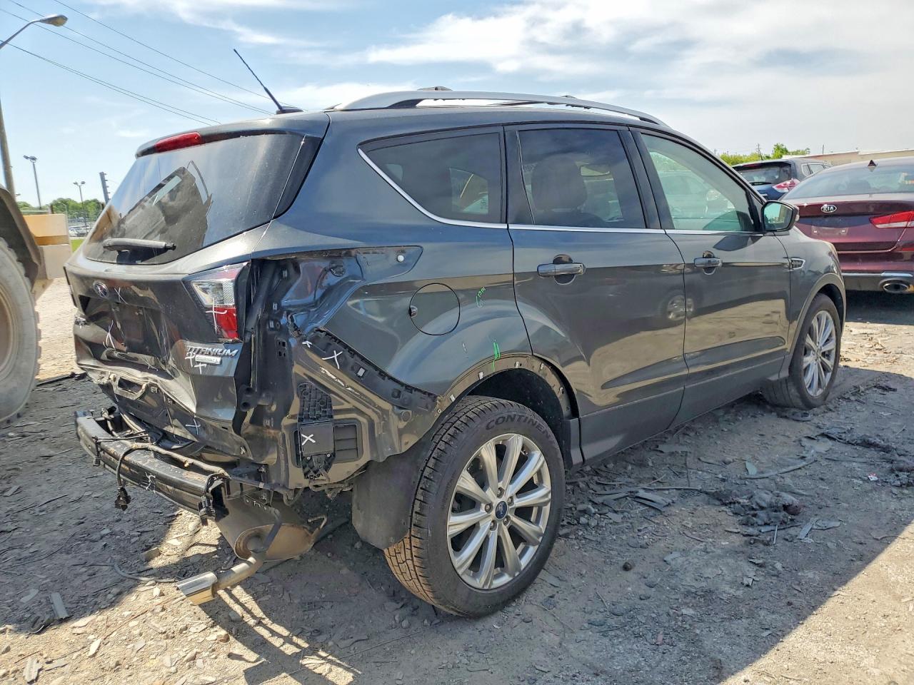 2017 FORD ESCAPE TITANIUM photo 5