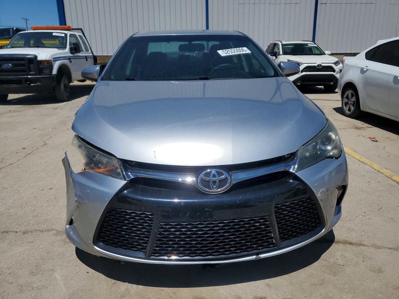 2015 TOYOTA CAMRY XSE photo 9