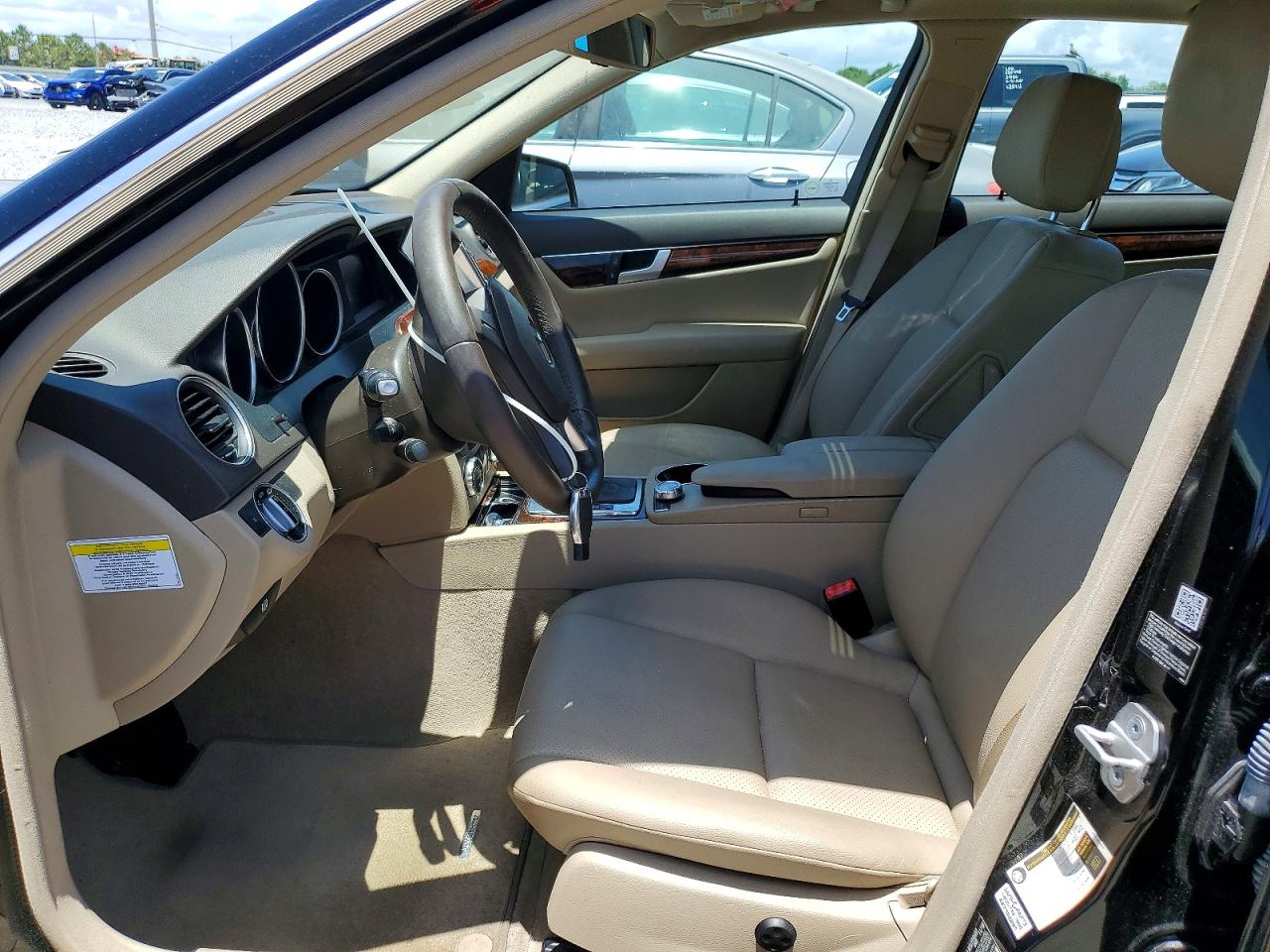 2013 MERCEDES-BENZ C 250 photo 13