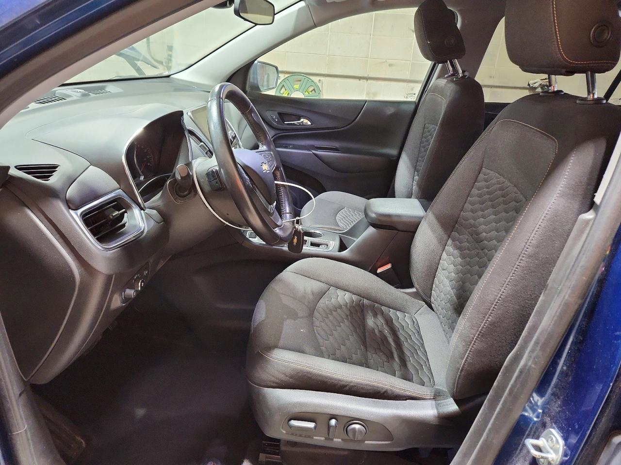 2021 CHEVROLET EQUINOX LT photo 19