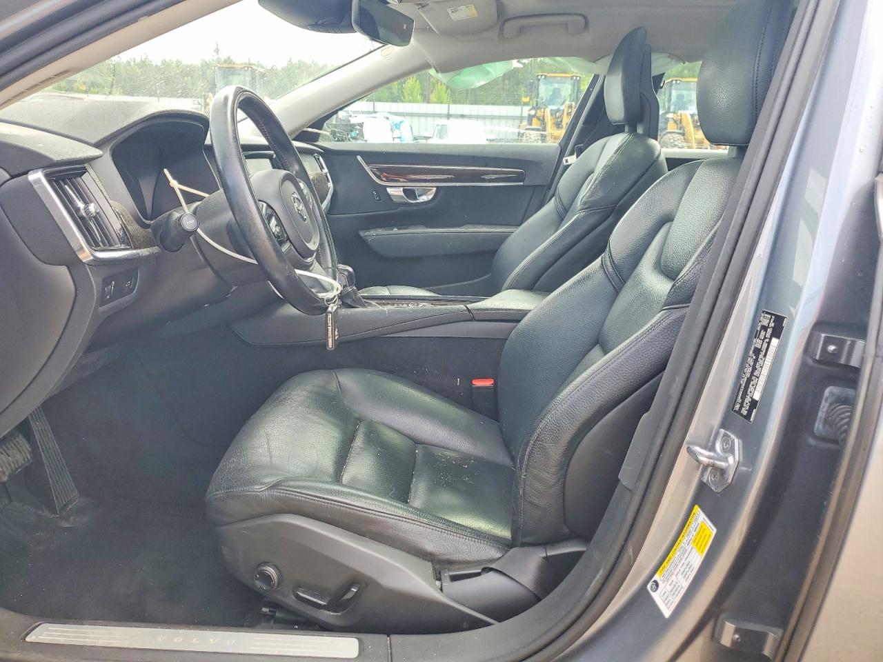 2018 VOLVO S90 T5 MOMENTUM photo 13