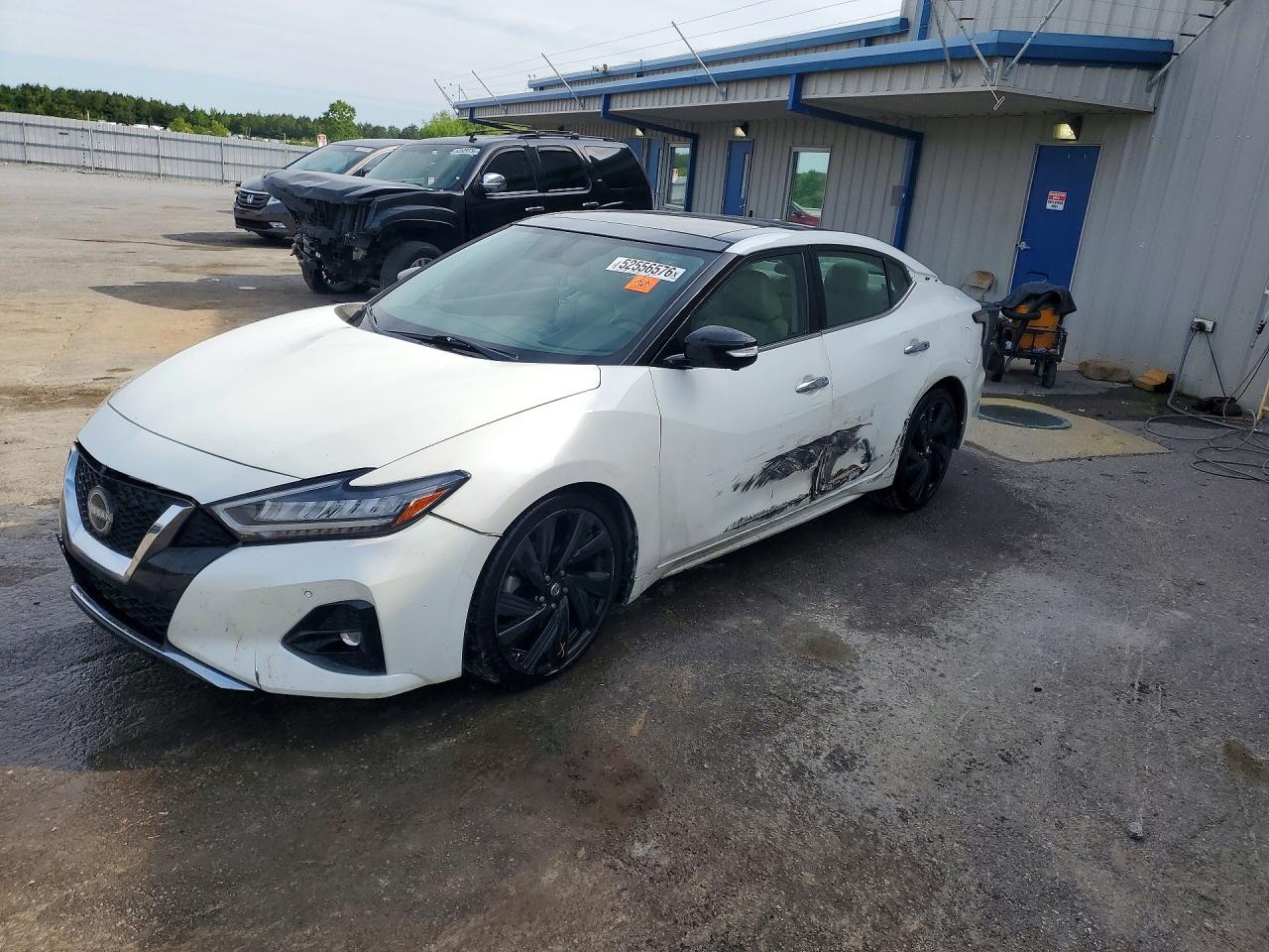 2017 NISSAN MAXIMA