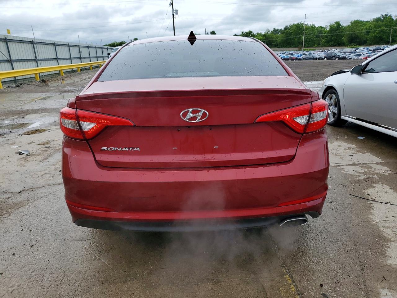 2015 HYUNDAI SONATA SE photo 16
