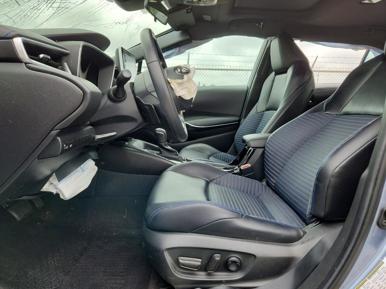 2020 TOYOTA COROLLA XSE photo 13