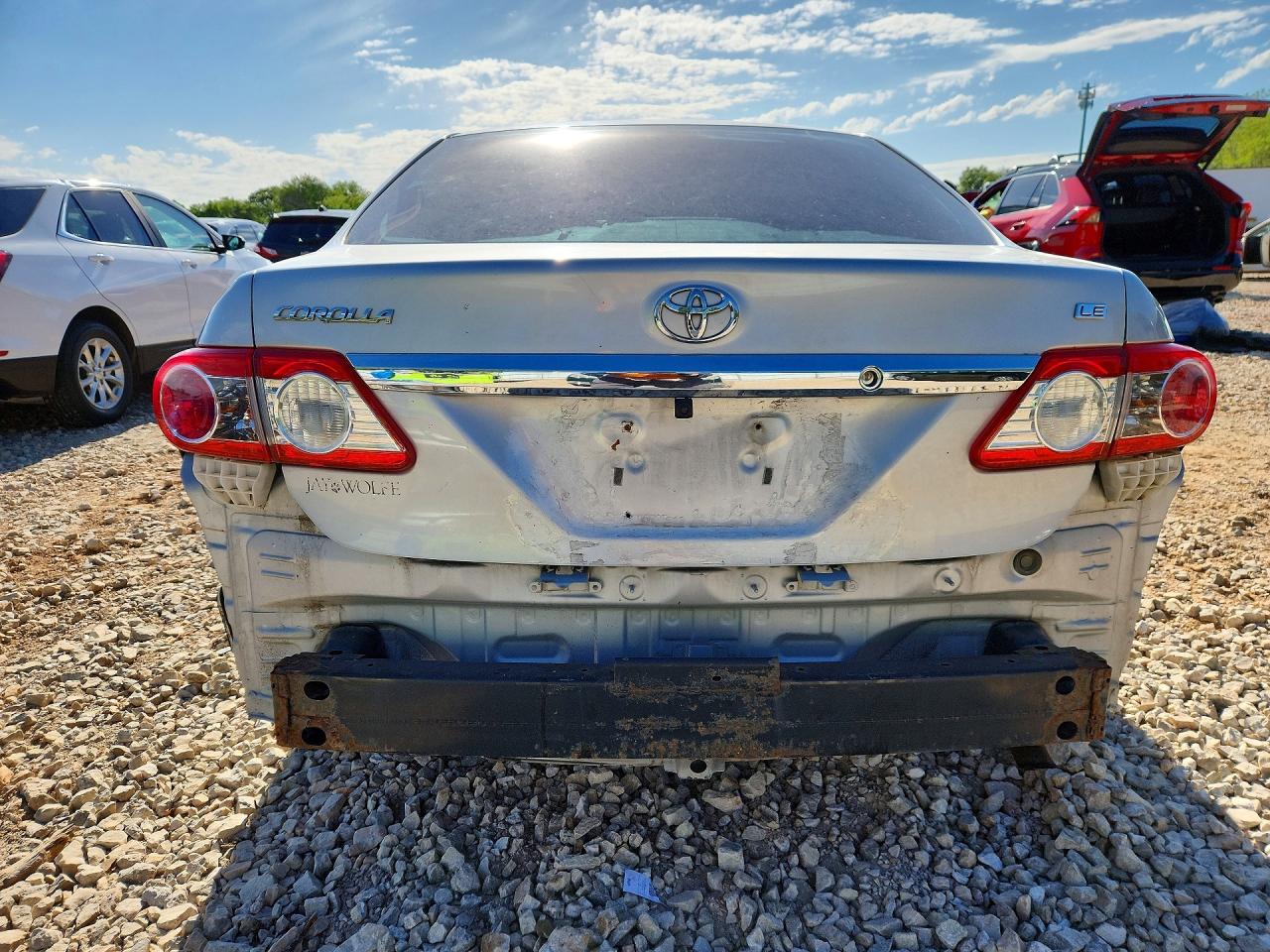 2012 TOYOTA COROLLA LE photo 11