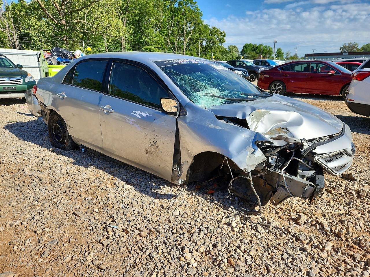 2012 TOYOTA COROLLA LE photo 7