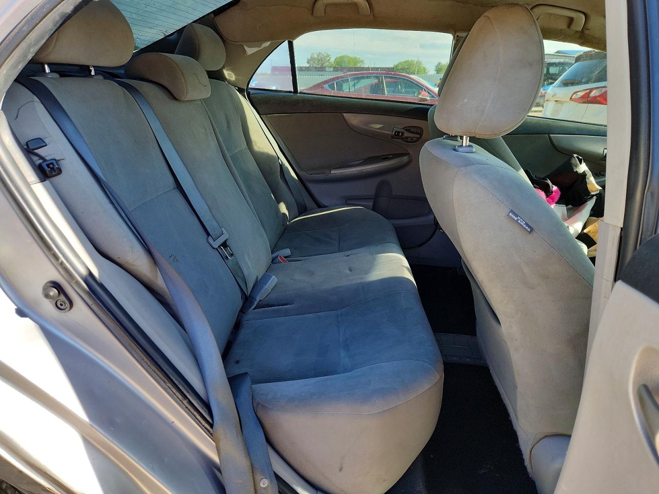 2012 TOYOTA COROLLA LE photo 19