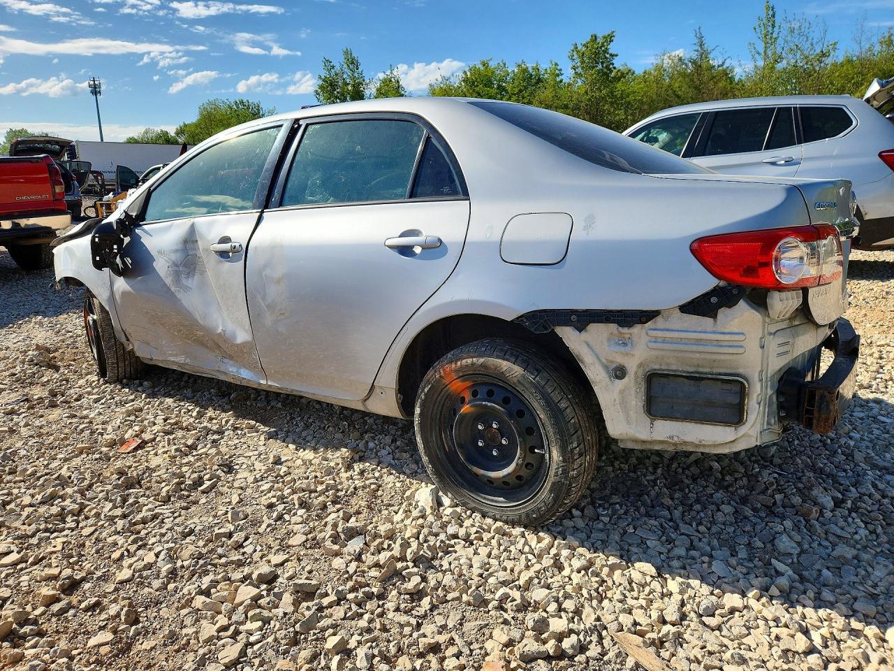 2012 TOYOTA COROLLA LE photo 3