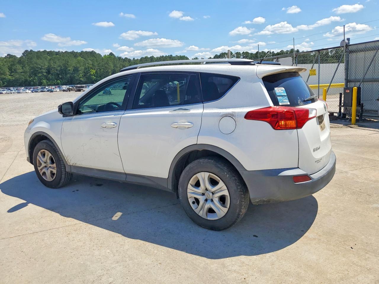 2013 TOYOTA RAV4 LE photo 3
