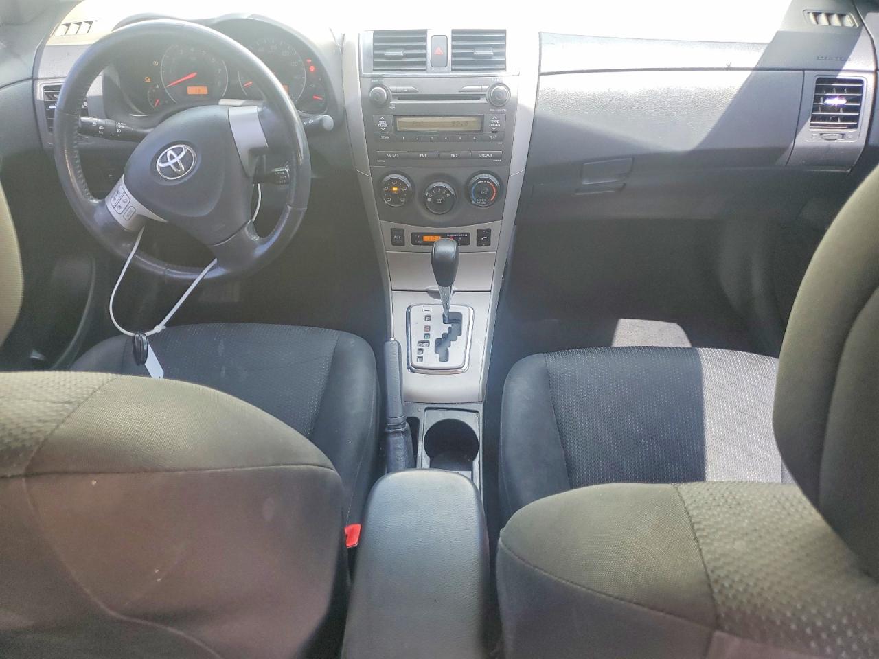 2010 TOYOTA COROLLA S photo 15