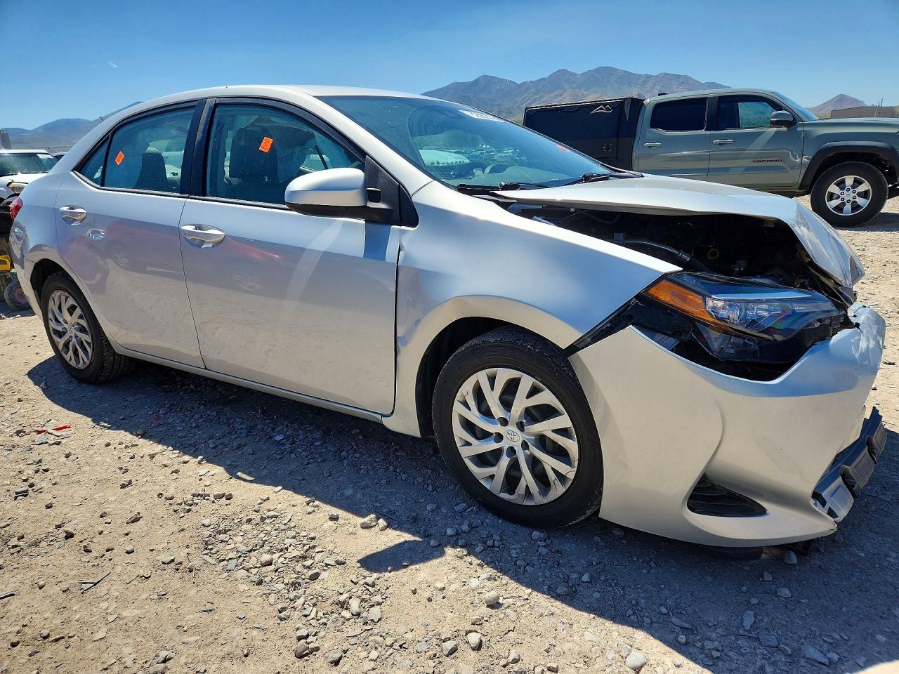 2019 TOYOTA COROLLA LE photo 10