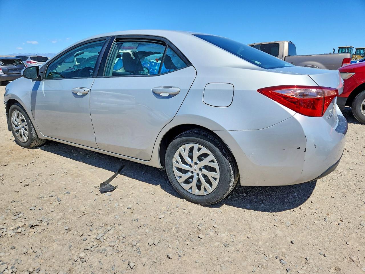 2019 TOYOTA COROLLA LE photo 4