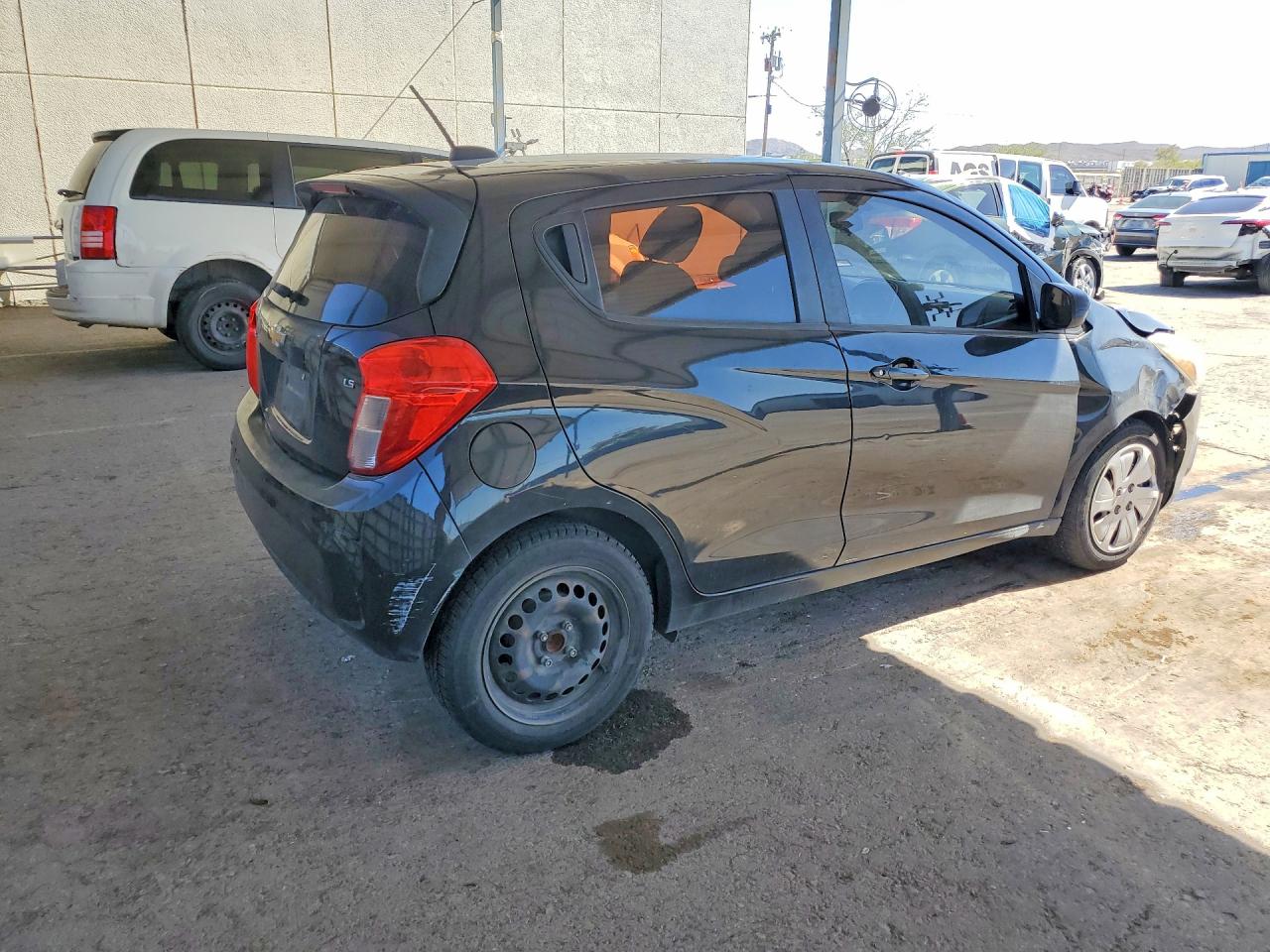 2016 CHEVROLET SPARK LS photo 3