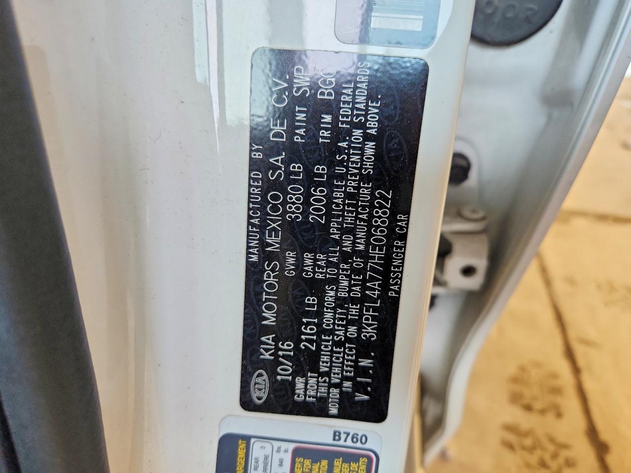2017 KIA FORTE LX photo 34