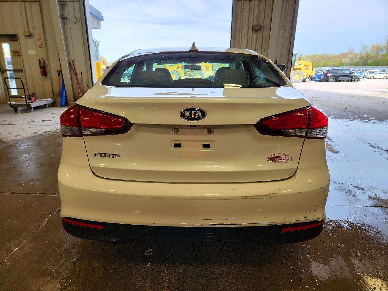 2017 KIA FORTE LX photo 16