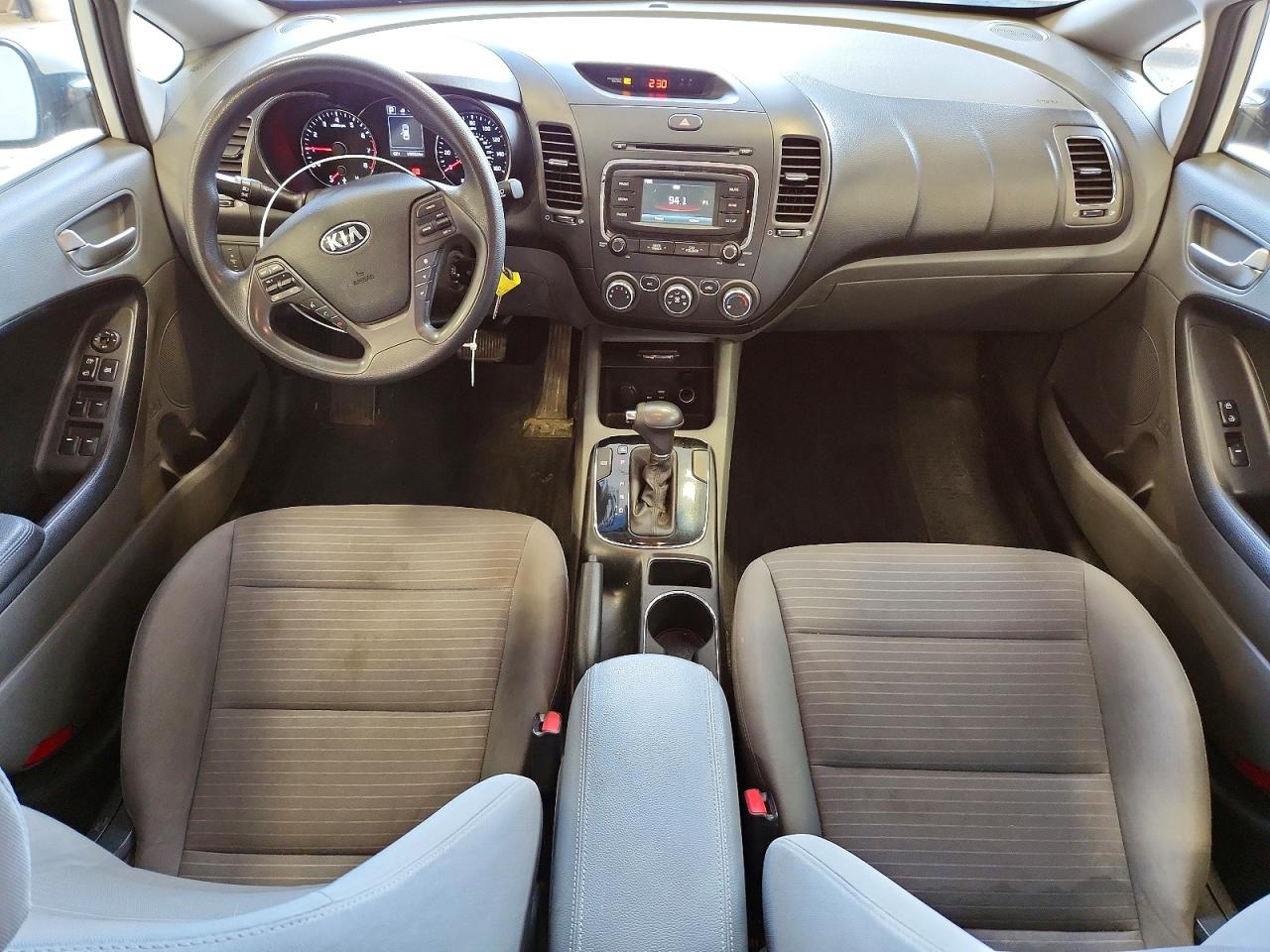 2017 KIA FORTE LX photo 22