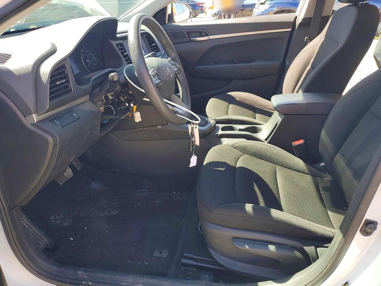 2019 HYUNDAI ELANTRA SE photo 7